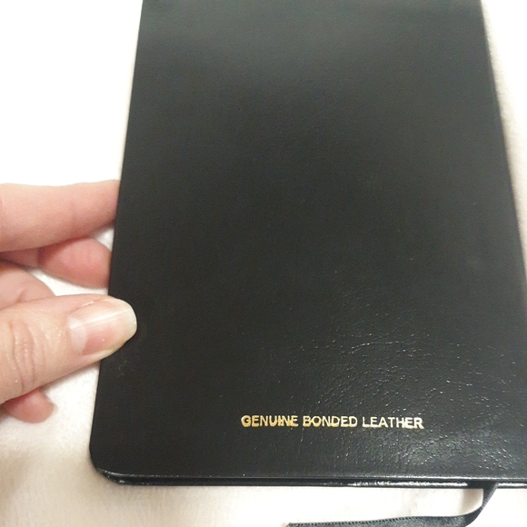 HOLY BIBLE King James Version KJV The New Testament ONLY - Picture 4 of 6